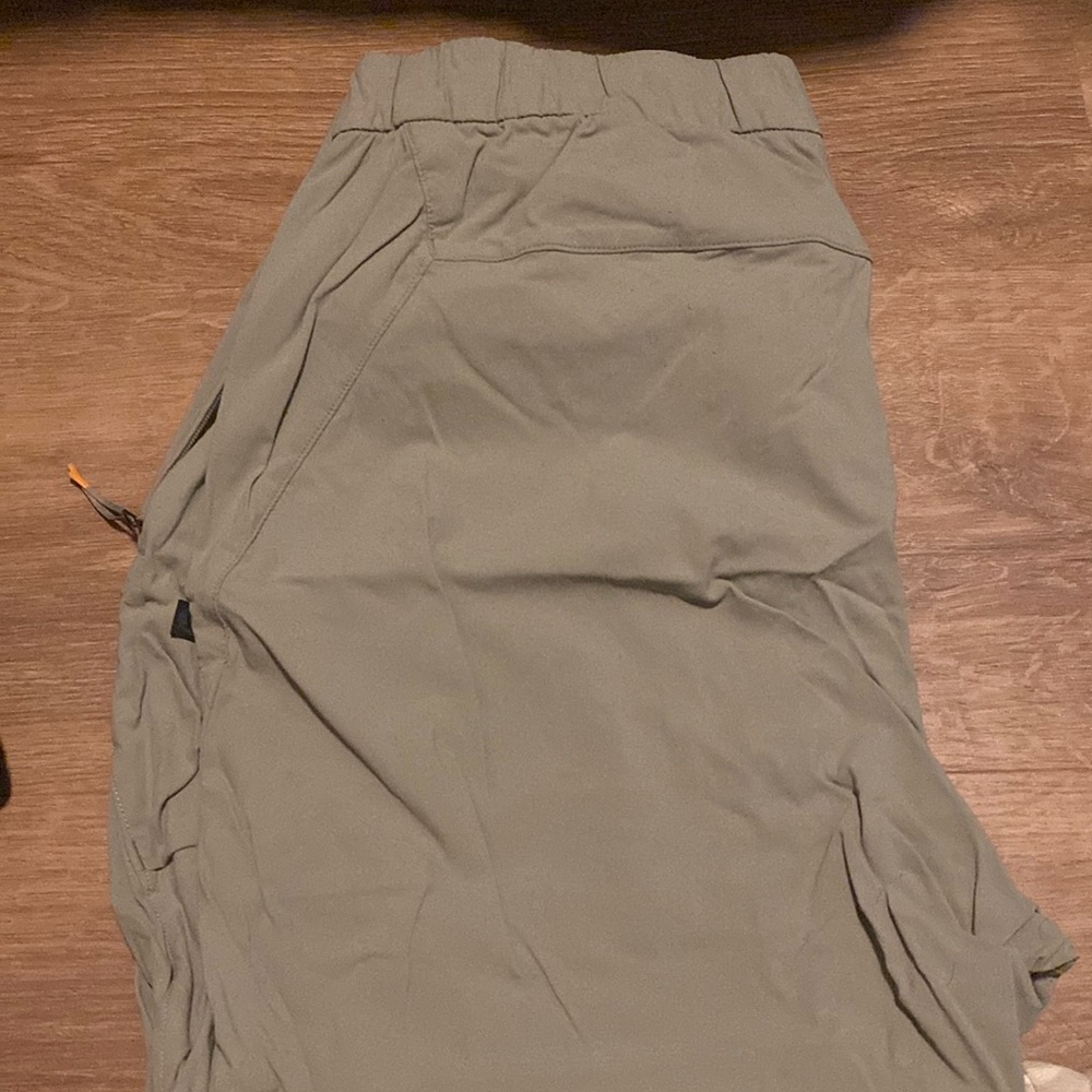 Lululemon pants - Picture 4 of 4